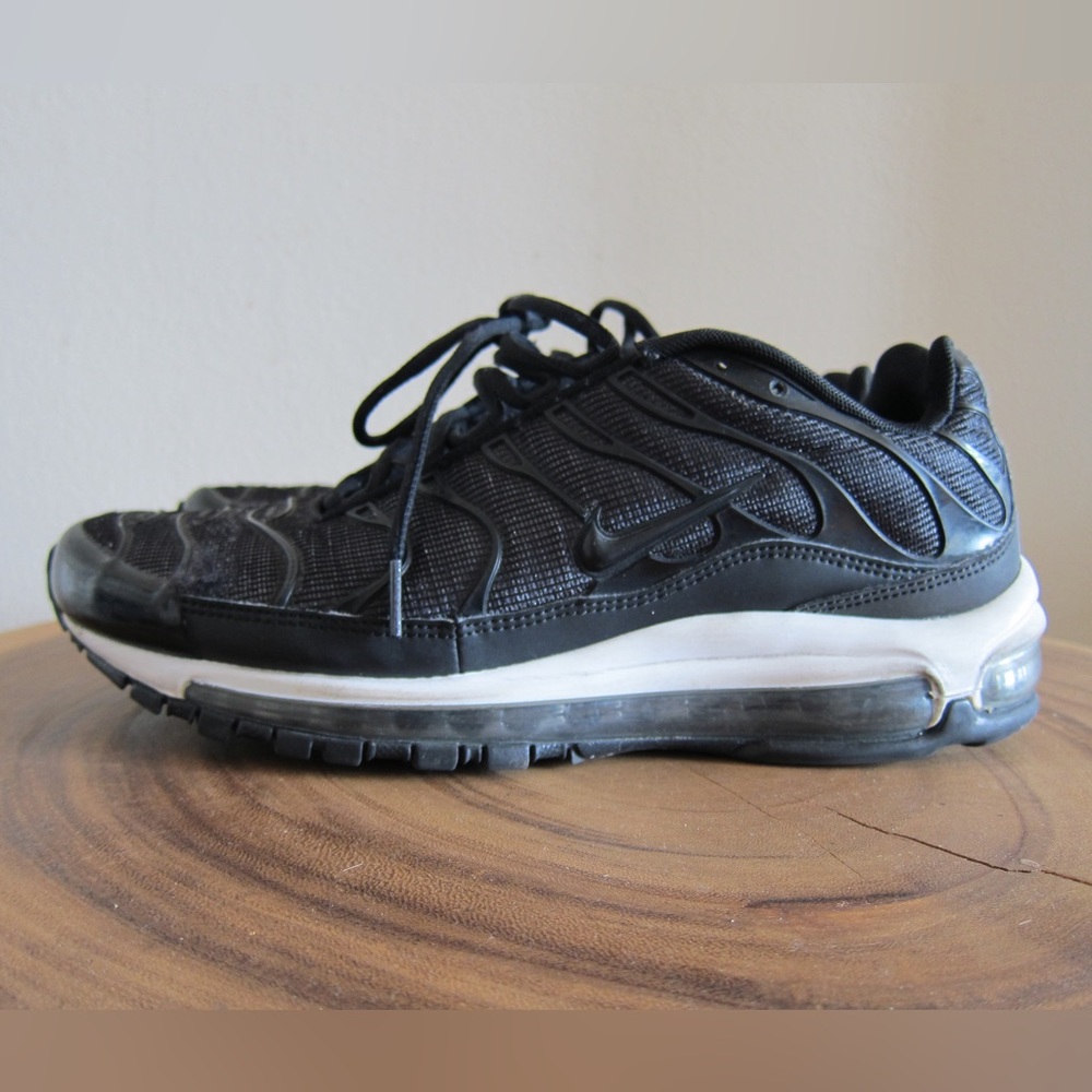Nike Air Max Size 9